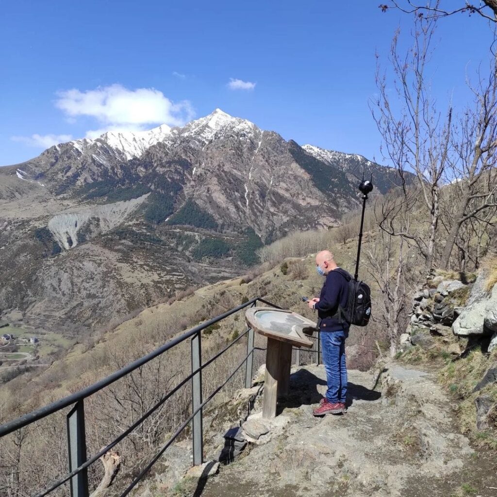 Ruta enregistrada a 360º fins a un mirador a prop de Taüll. Gravant per Google Street View